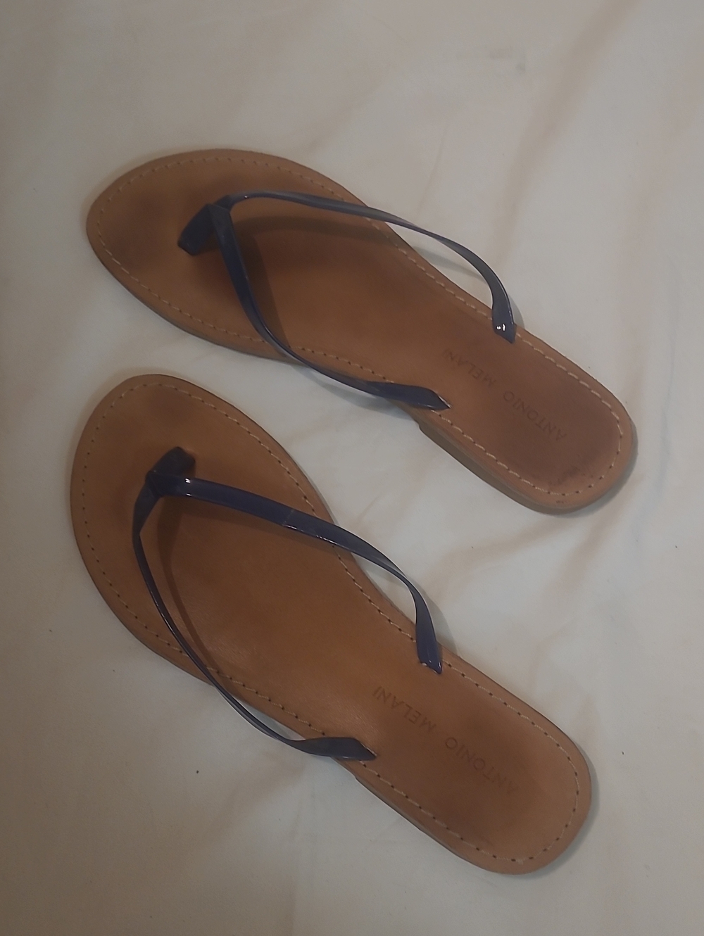 Antonio Melani Navy Patent Leather Flip Flops, Size 8